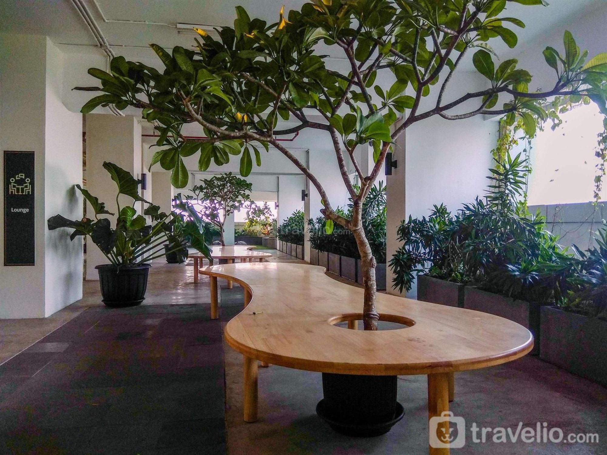 Modern And Spacious Grand Kamala Lagoon By Travelio * Bekasi